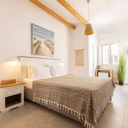 Parosquare Central Suites Εξωτερικό φωτογραφία