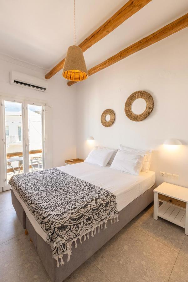Parosquare Central Suites Εξωτερικό φωτογραφία