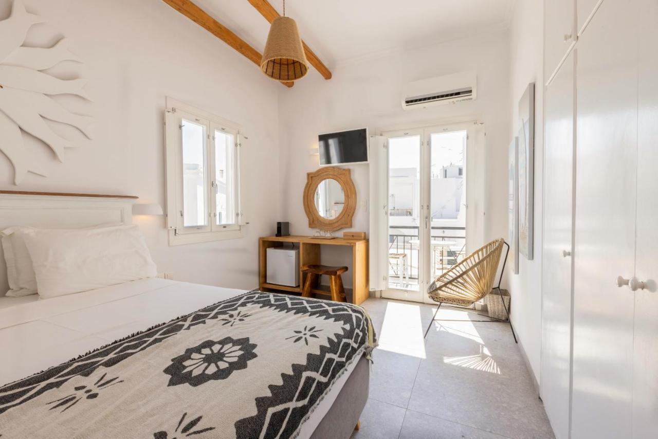 Parosquare Central Suites Εξωτερικό φωτογραφία