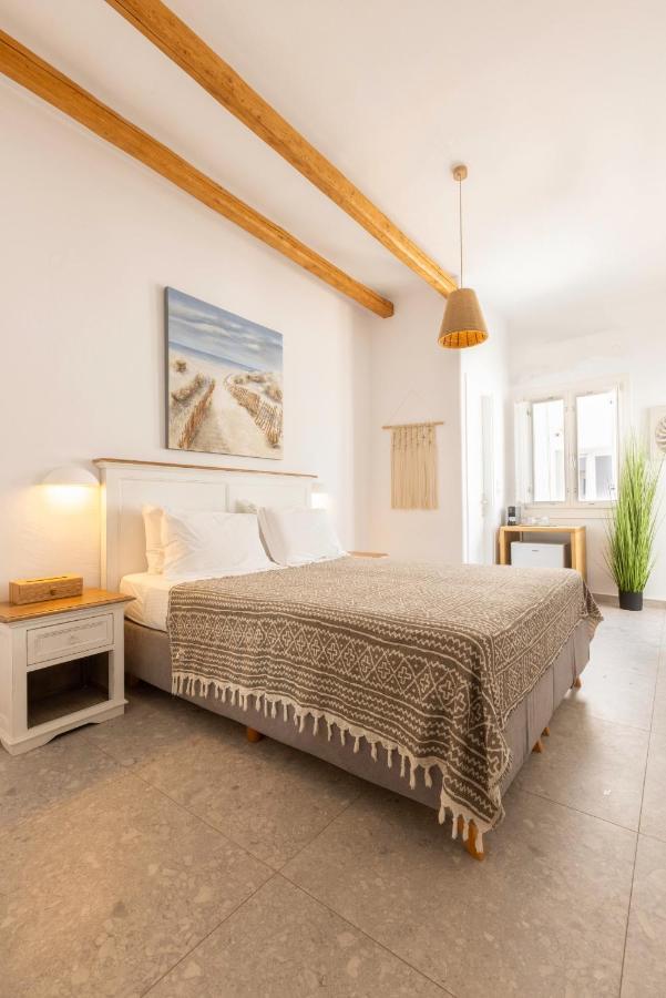 Parosquare Central Suites Εξωτερικό φωτογραφία