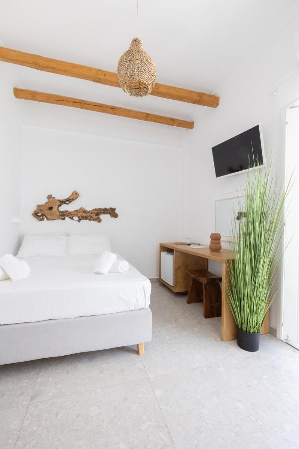 Parosquare Central Suites Εξωτερικό φωτογραφία